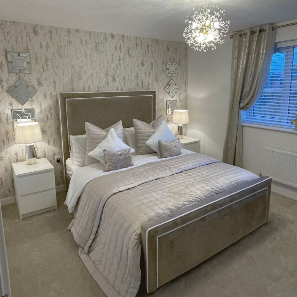 Victoria Bed Main 3